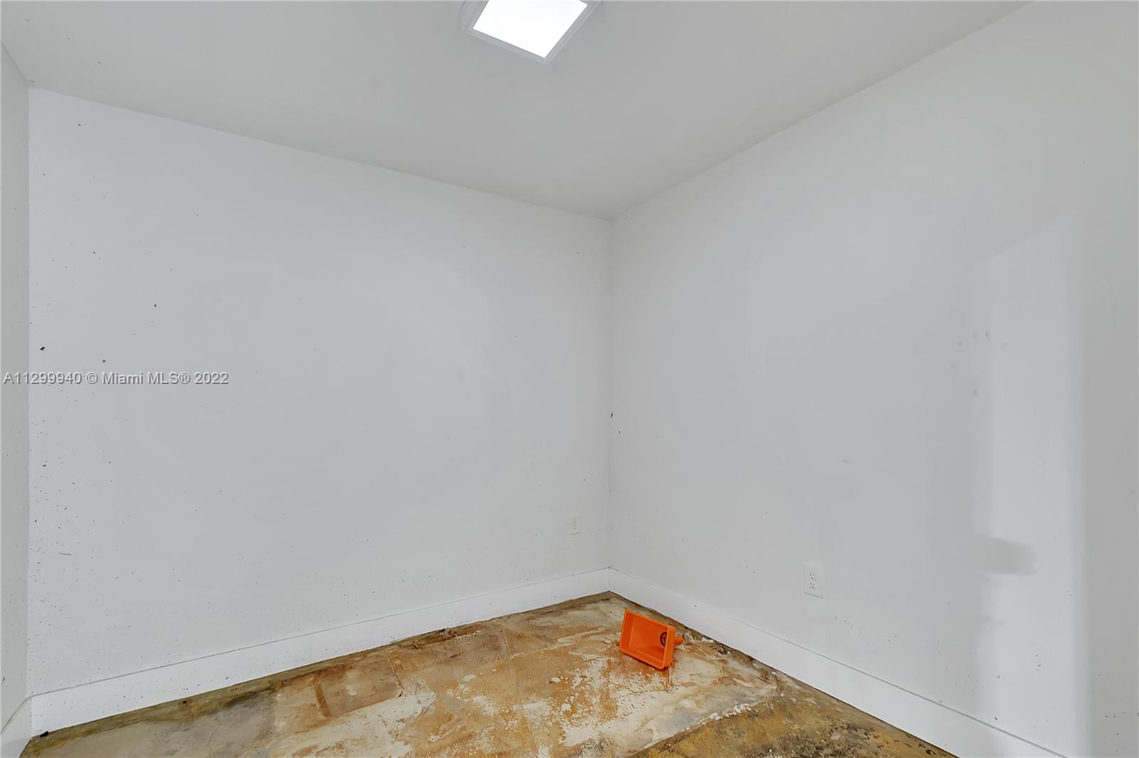 See details / sq. ft. $ 2022-11-08 0 Photo