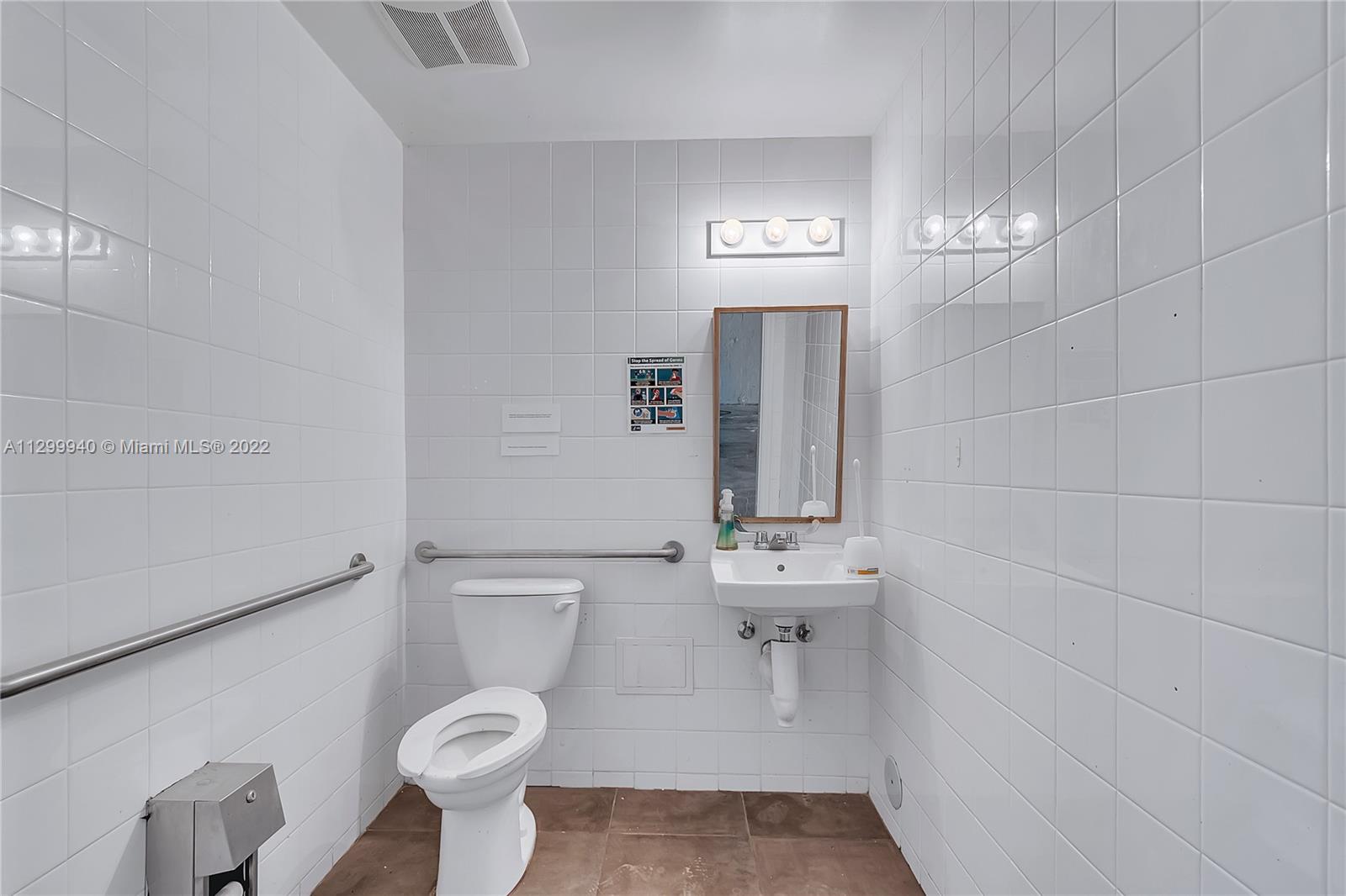 See details / sq. ft. $ 2022-11-08 0 Photo