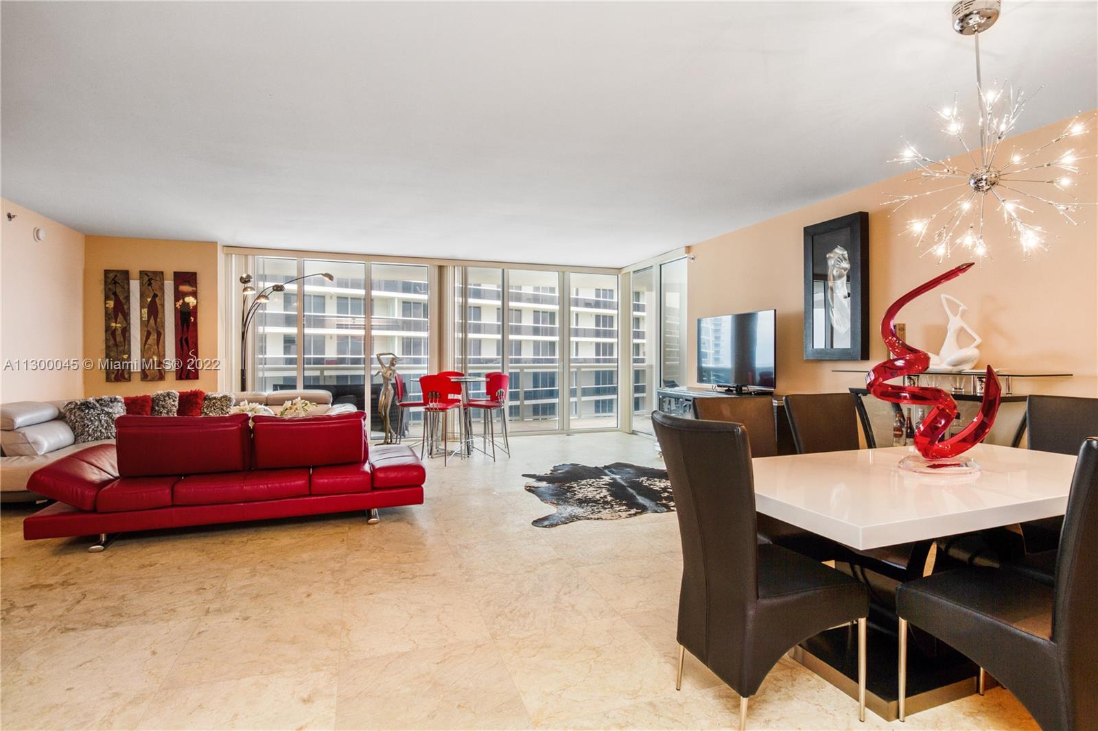 Ver detalles 4110 2 / 2 1782 sq. ft. $ 2022-11-08 0 foto
