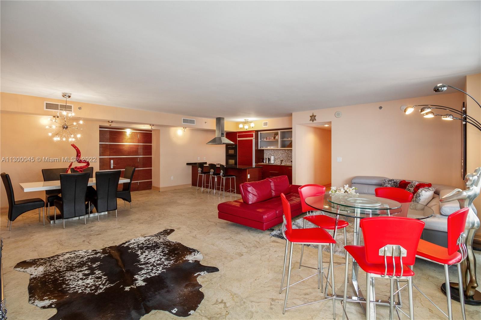Ver detalles 4110 2 / 2 1782 sq. ft. $ 2022-11-08 0 foto
