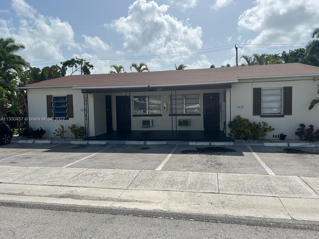See details / 5952 sq. ft. $ 2022-11-08 0 Photo