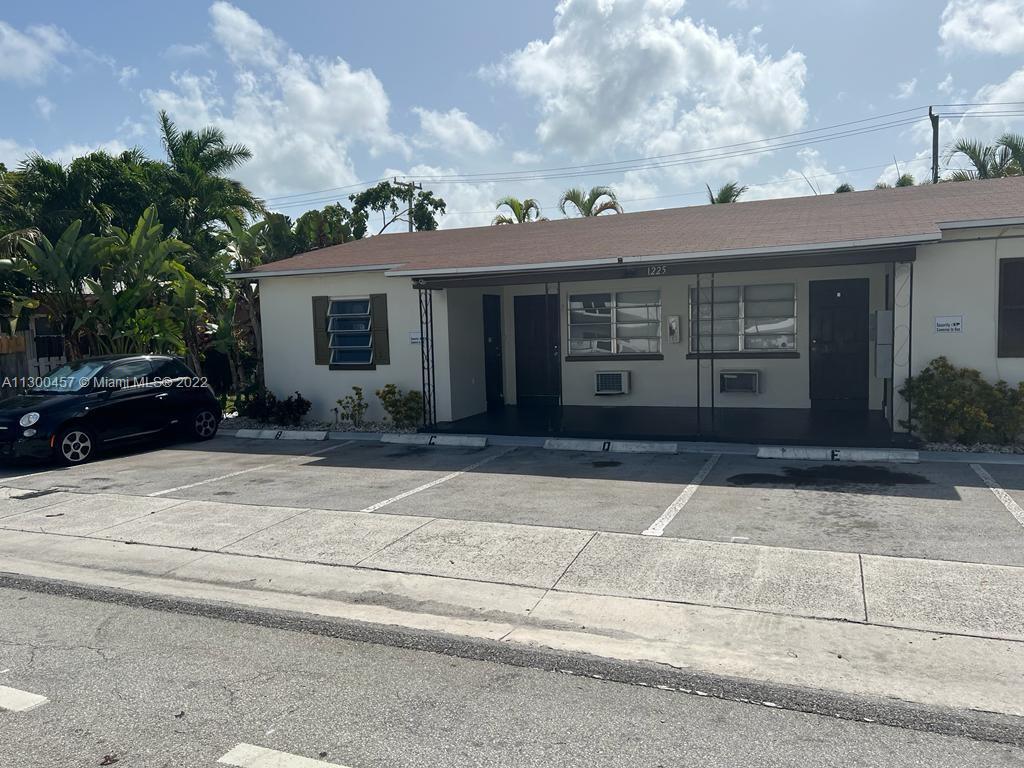 See details / 5952 sq. ft. $ 2022-11-08 0 Photo