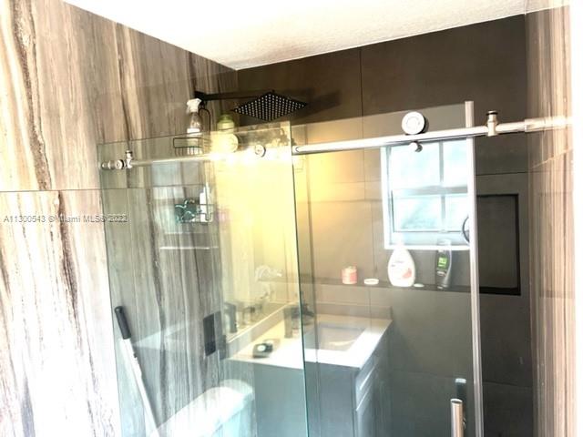 See details / 2888 sq. ft. $ 2023-01-17 0 Photo
