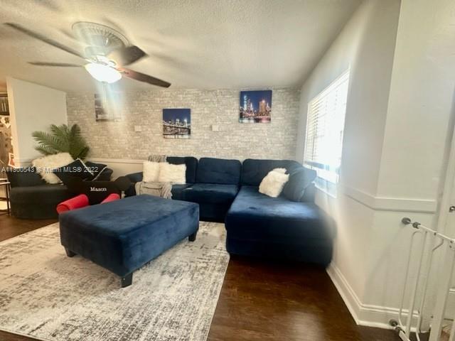 See details / 2888 sq. ft. $ 2023-01-17 0 Photo
