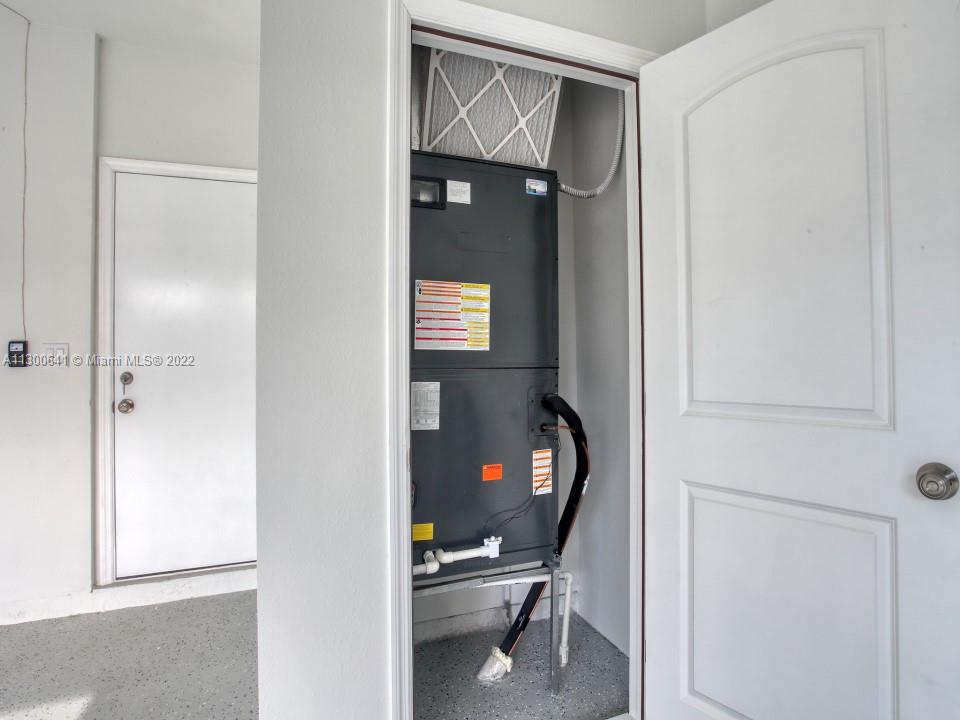 See details / 10000 sq. ft. $ 2023-01-06 0 Photo