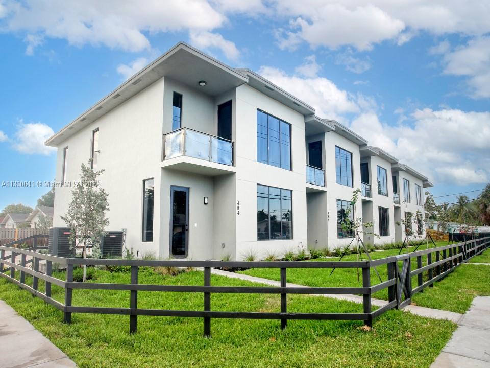 See details / 10000 sq. ft. $ 2023-01-06 0 Photo