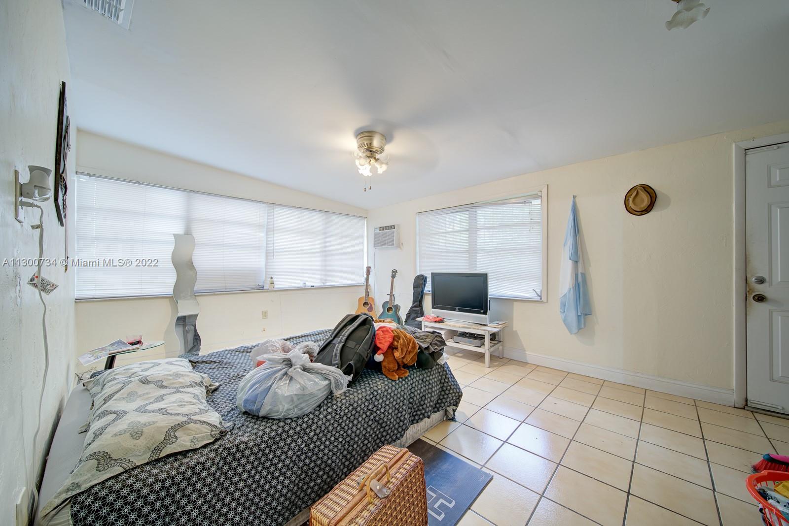 See details / 1980 sq. ft. $ 2022-11-09 0 Photo