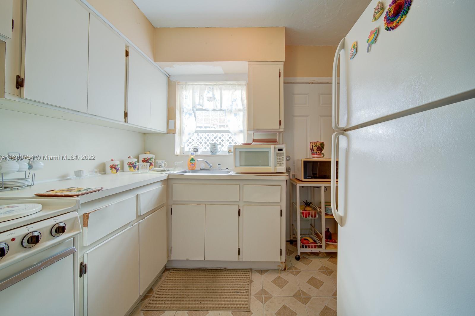 See details / 1980 sq. ft. $ 2022-11-09 0 Photo