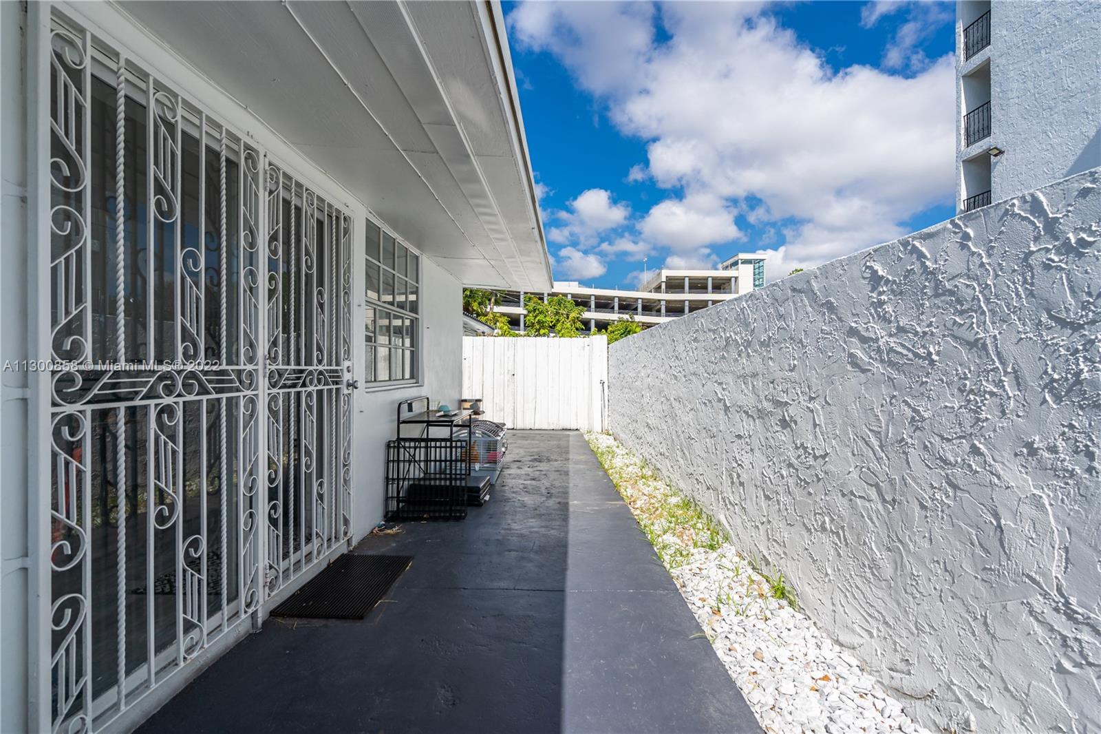 See details / 2612 sq. ft. $ 2022-11-09 0 Photo