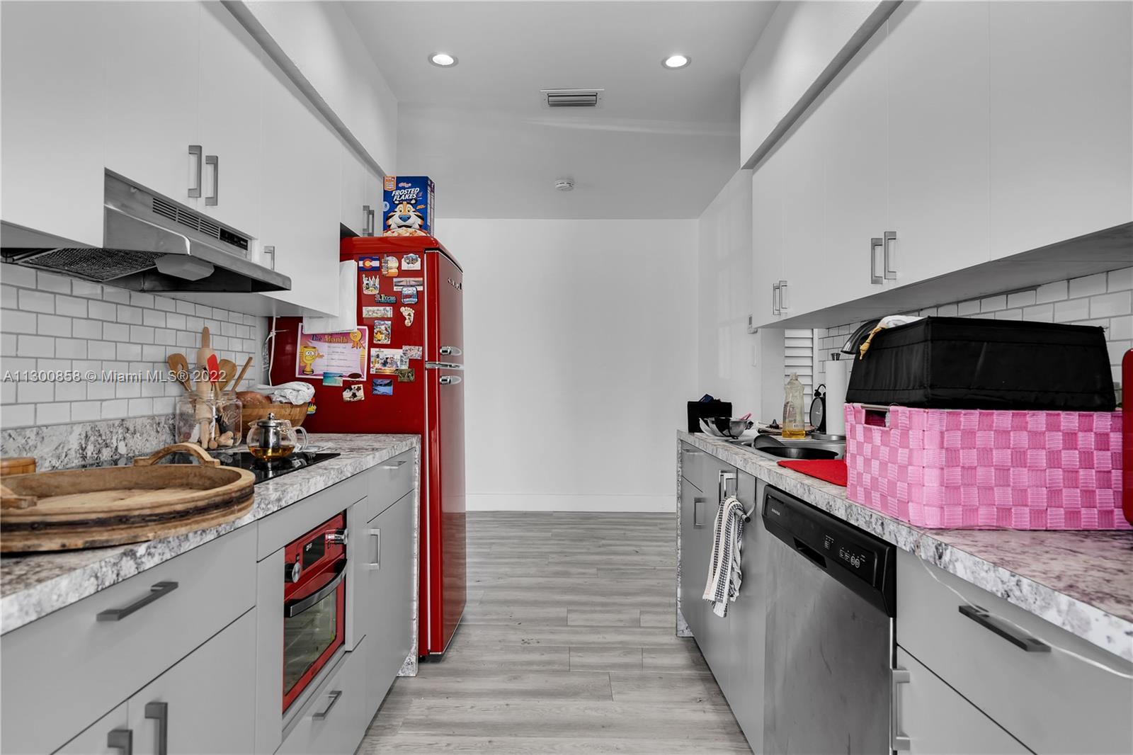 See details / 2612 sq. ft. $ 2022-11-09 0 Photo