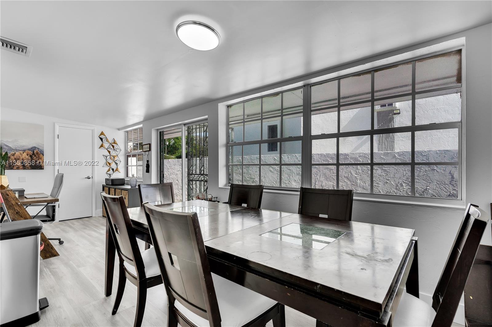 See details / 2612 sq. ft. $ 2022-11-09 0 Photo