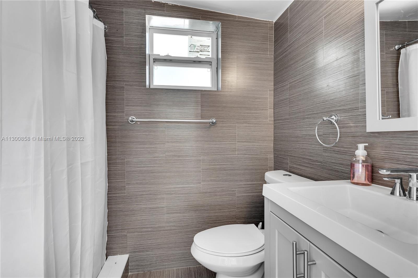 See details / 2612 sq. ft. $ 2022-11-09 0 Photo