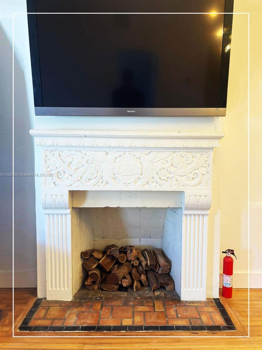 See details / 1381 sq. ft. $ 2022-11-21 0 Photo