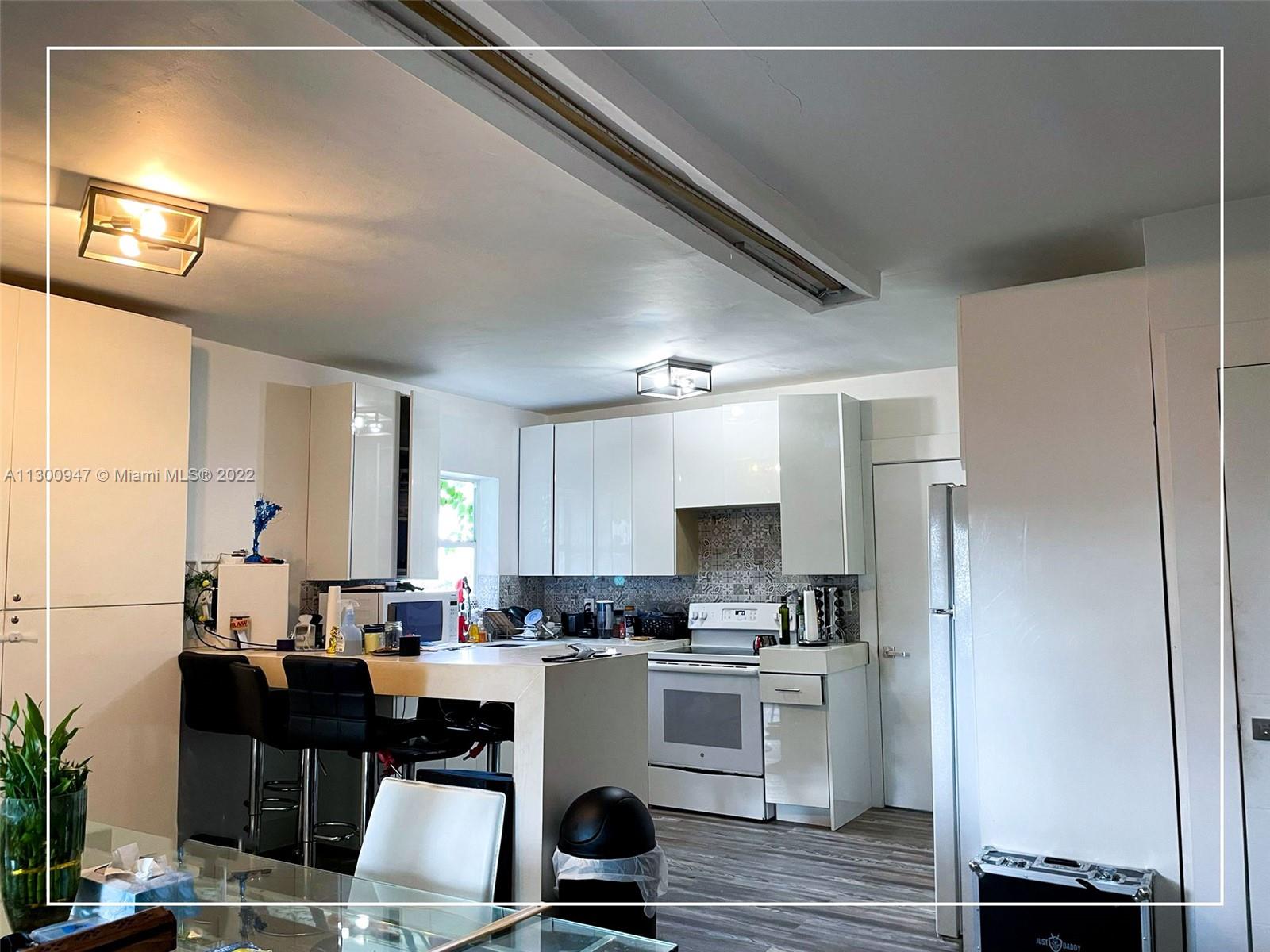 See details / 1381 sq. ft. $ 2022-11-21 0 Photo