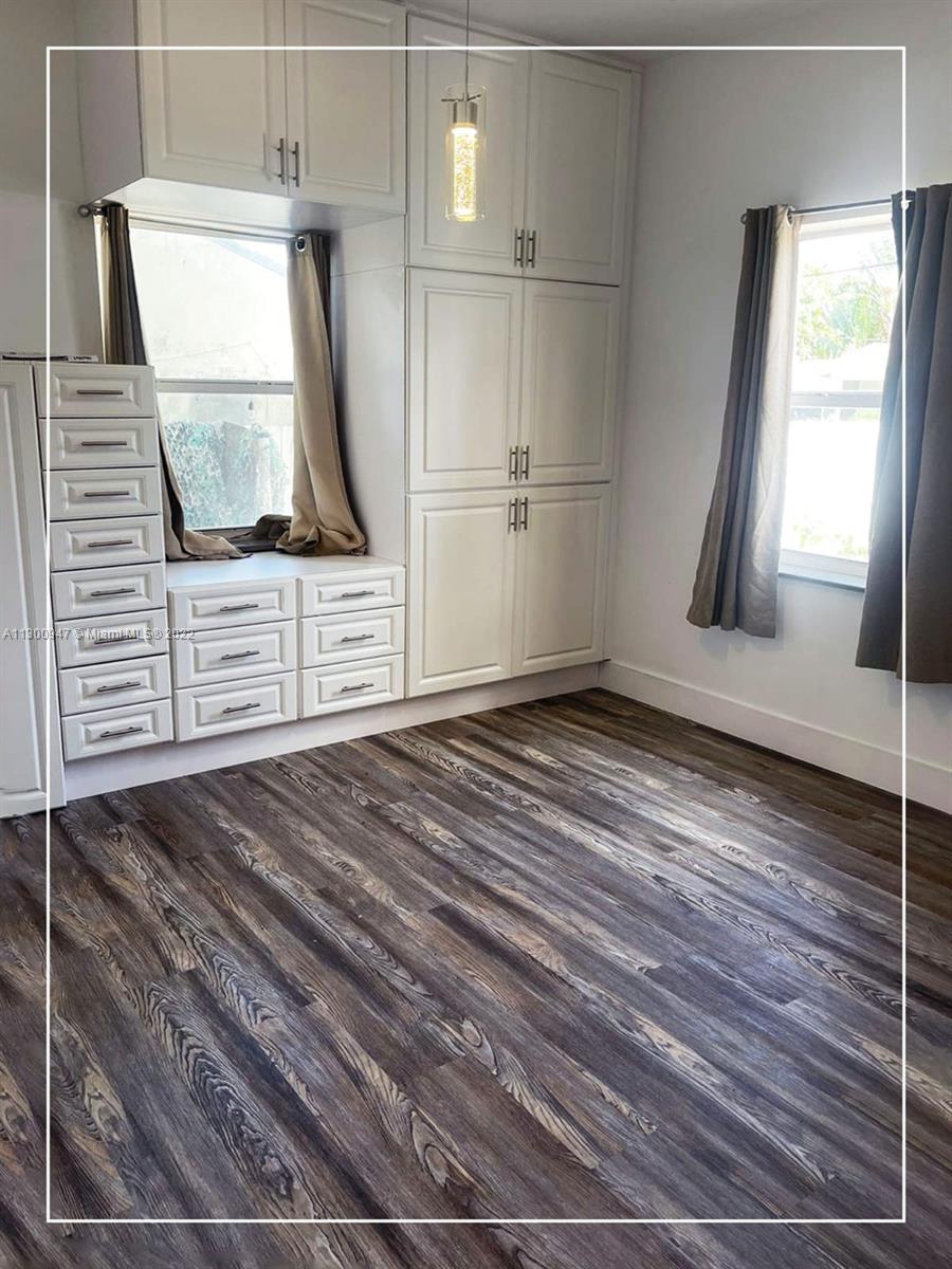 See details / 1381 sq. ft. $ 2022-11-21 0 Photo