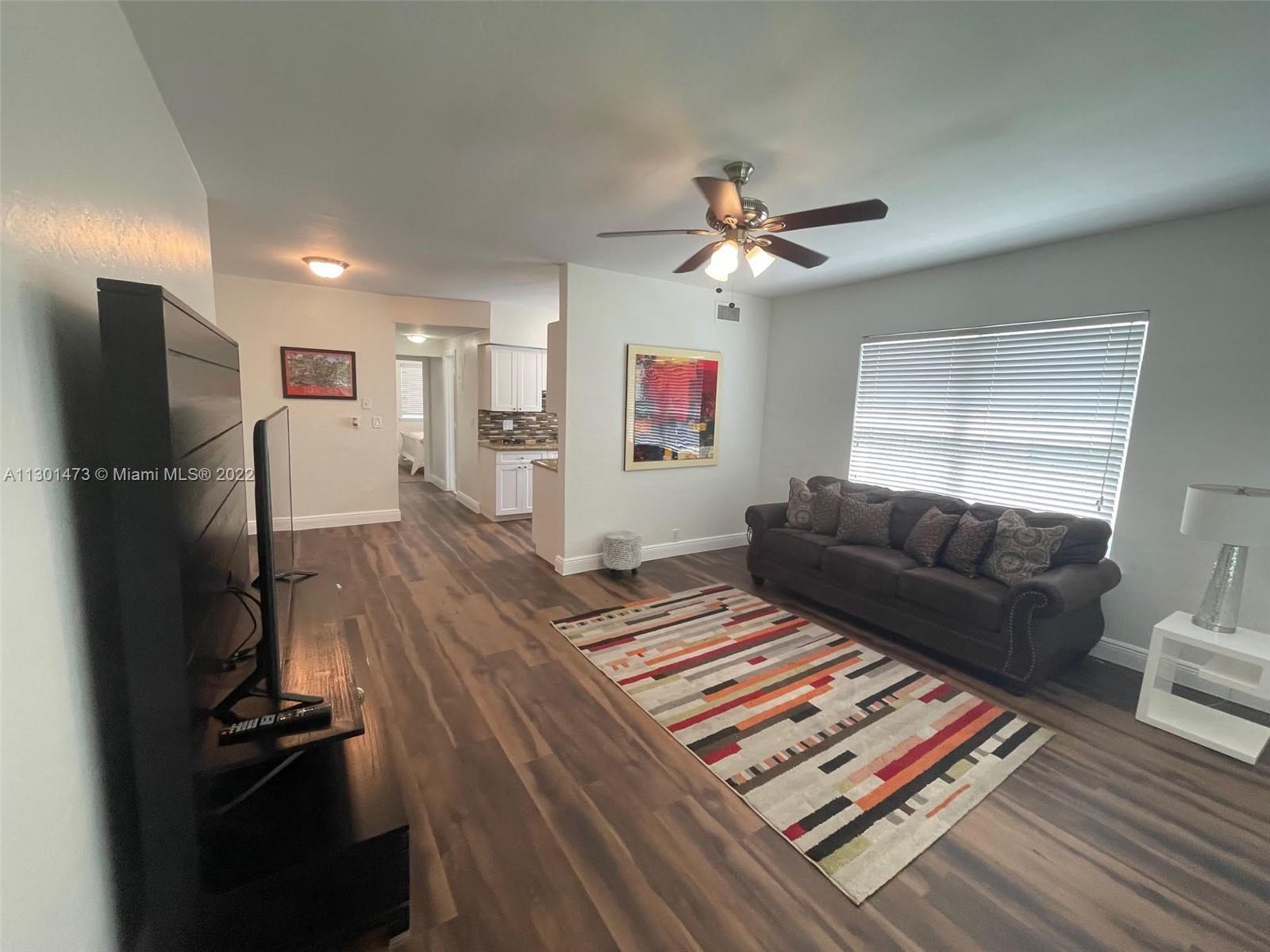 See details / 3721 sq. ft. $ 2022-11-10 0 Photo