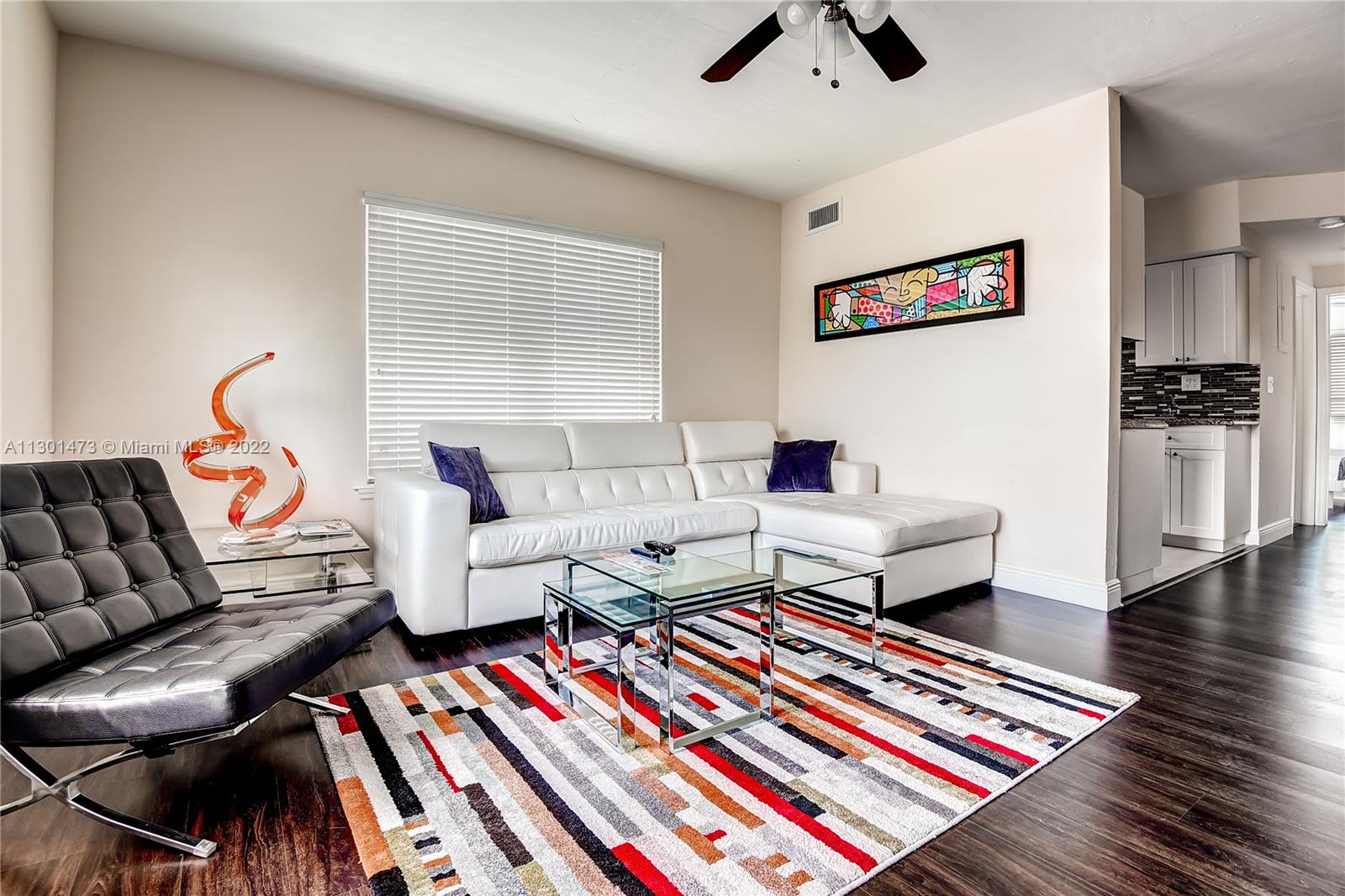 See details / 3721 sq. ft. $ 2022-11-10 0 Photo