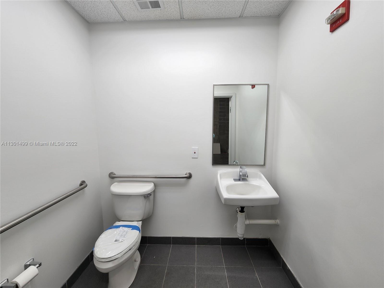 See details 132 / sq. ft. $ 2022-11-10 0 Photo