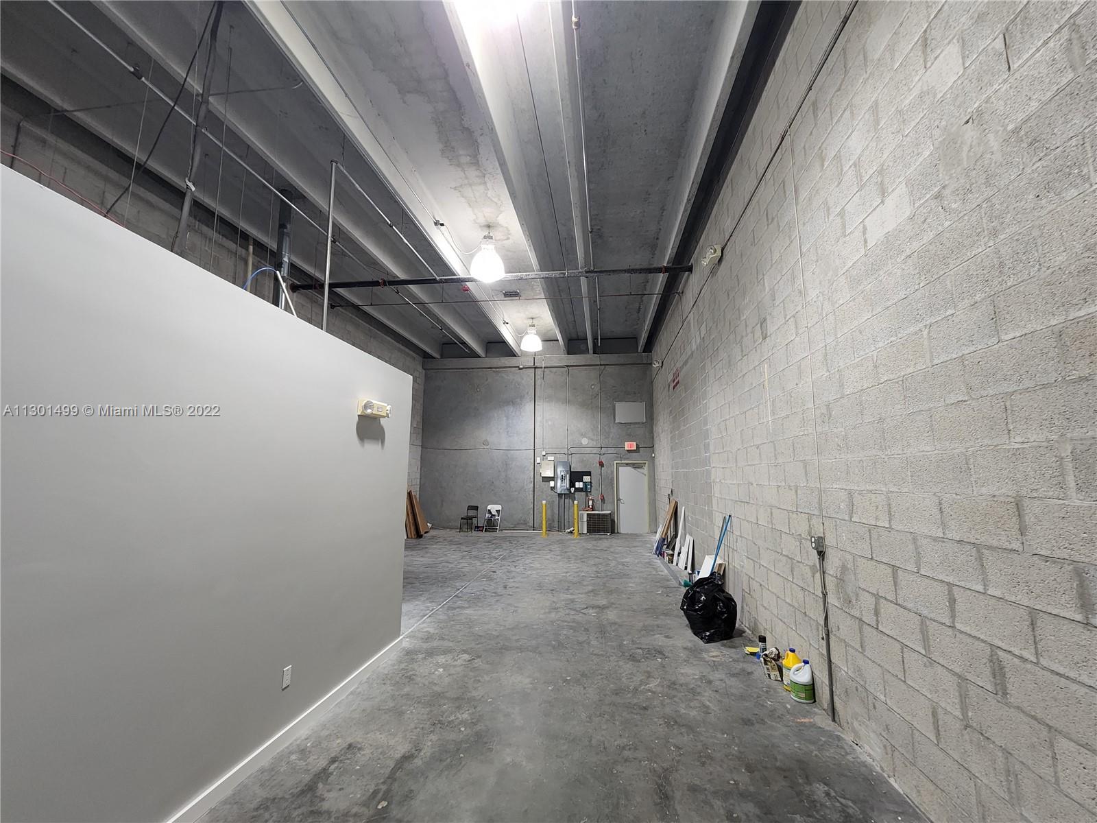 See details 132 / sq. ft. $ 2022-11-10 0 Photo