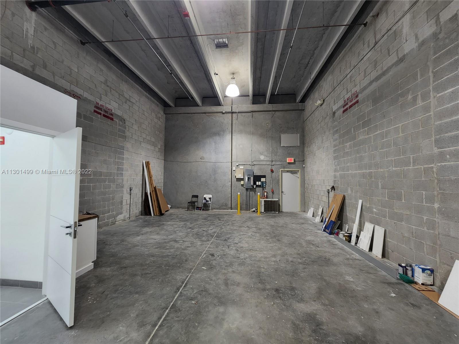 See details 132 / sq. ft. $ 2022-11-10 0 Photo
