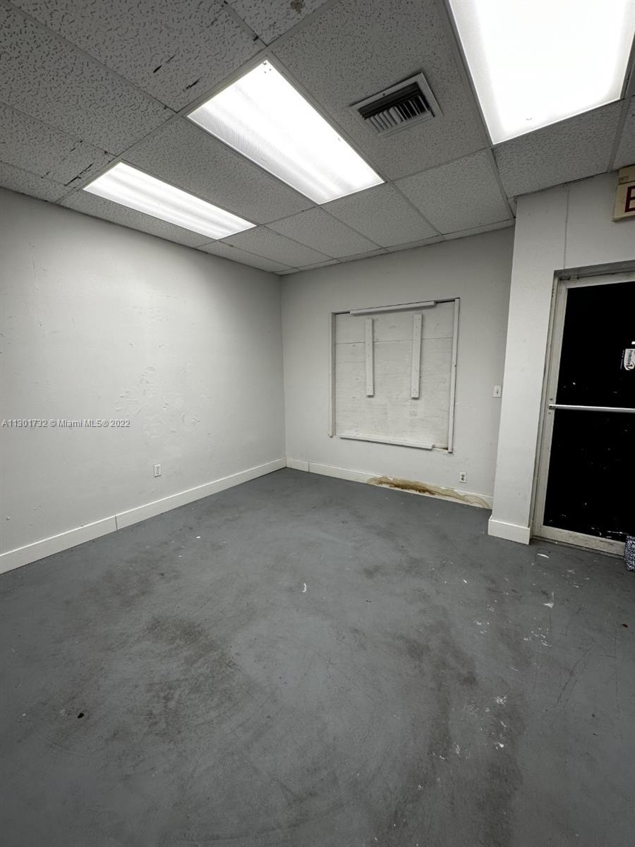 See details 106 / sq. ft. $ 2022-11-11 0 Photo