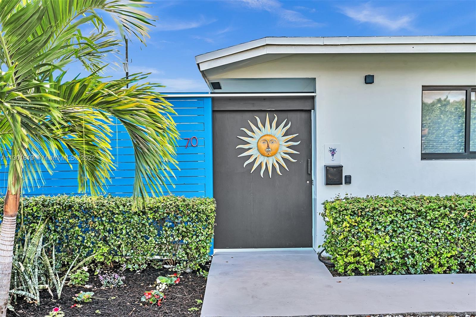 See details / 2222 sq. ft. $ 2022-11-23 0 Photo