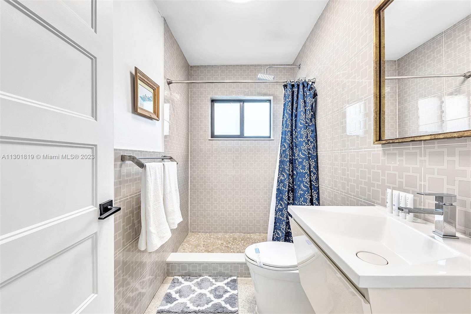 See details / 2222 sq. ft. $ 2022-11-23 0 Photo