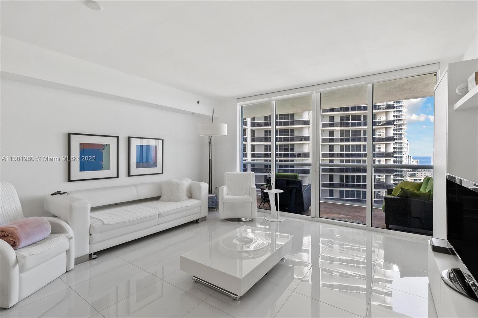 Ver detalles 2609 1 / 1 844 sq. ft. $ 2022-11-11 0 foto