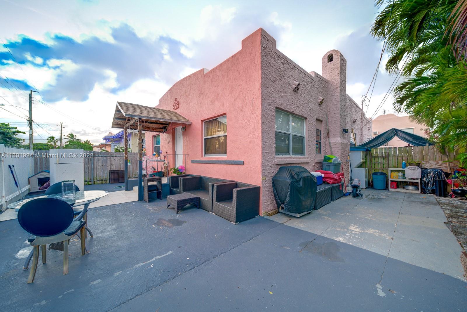 See details / sq. ft. $ 2022-11-11 0 Photo