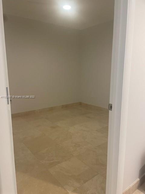 See details 3105 1 / 1 811 sq. ft. $ 2022-11-11 0 Photo