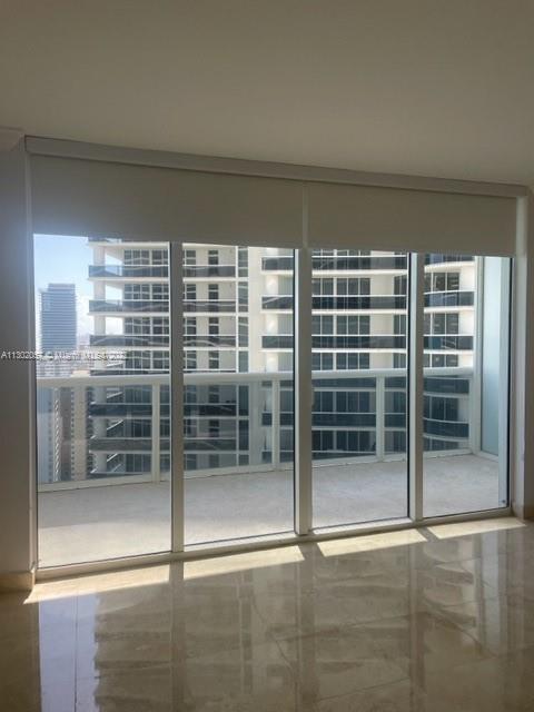 See details 3105 1 / 1 811 sq. ft. $ 2022-11-11 0 Photo