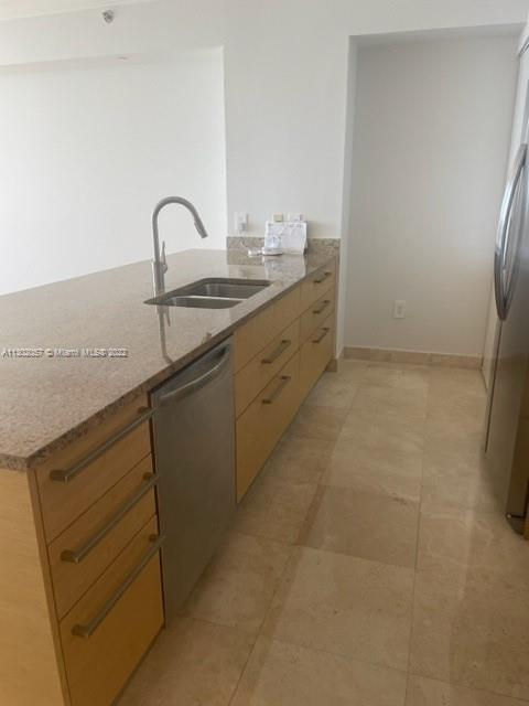 See details 3105 1 / 1 811 sq. ft. $ 2022-11-11 0 Photo