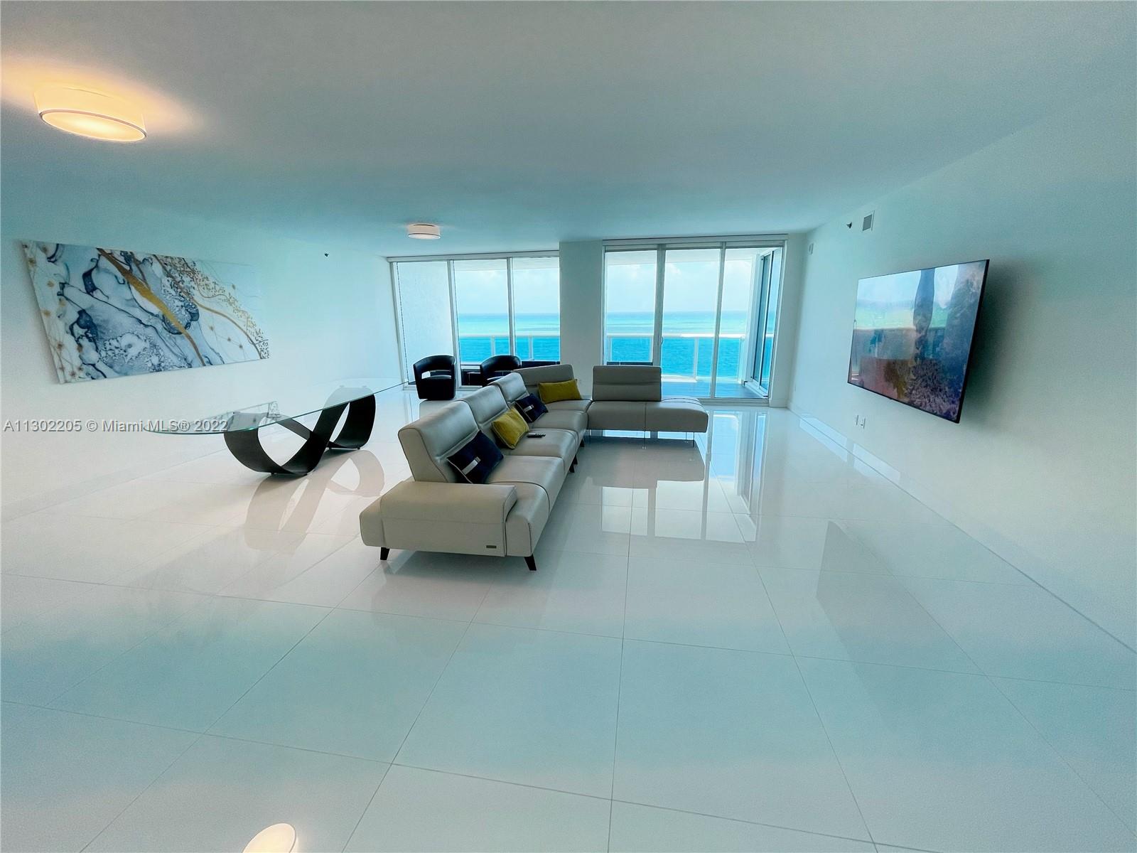 Photo of 2711 Ocean Dr #1104, Hollywood, Florida, 33019 -