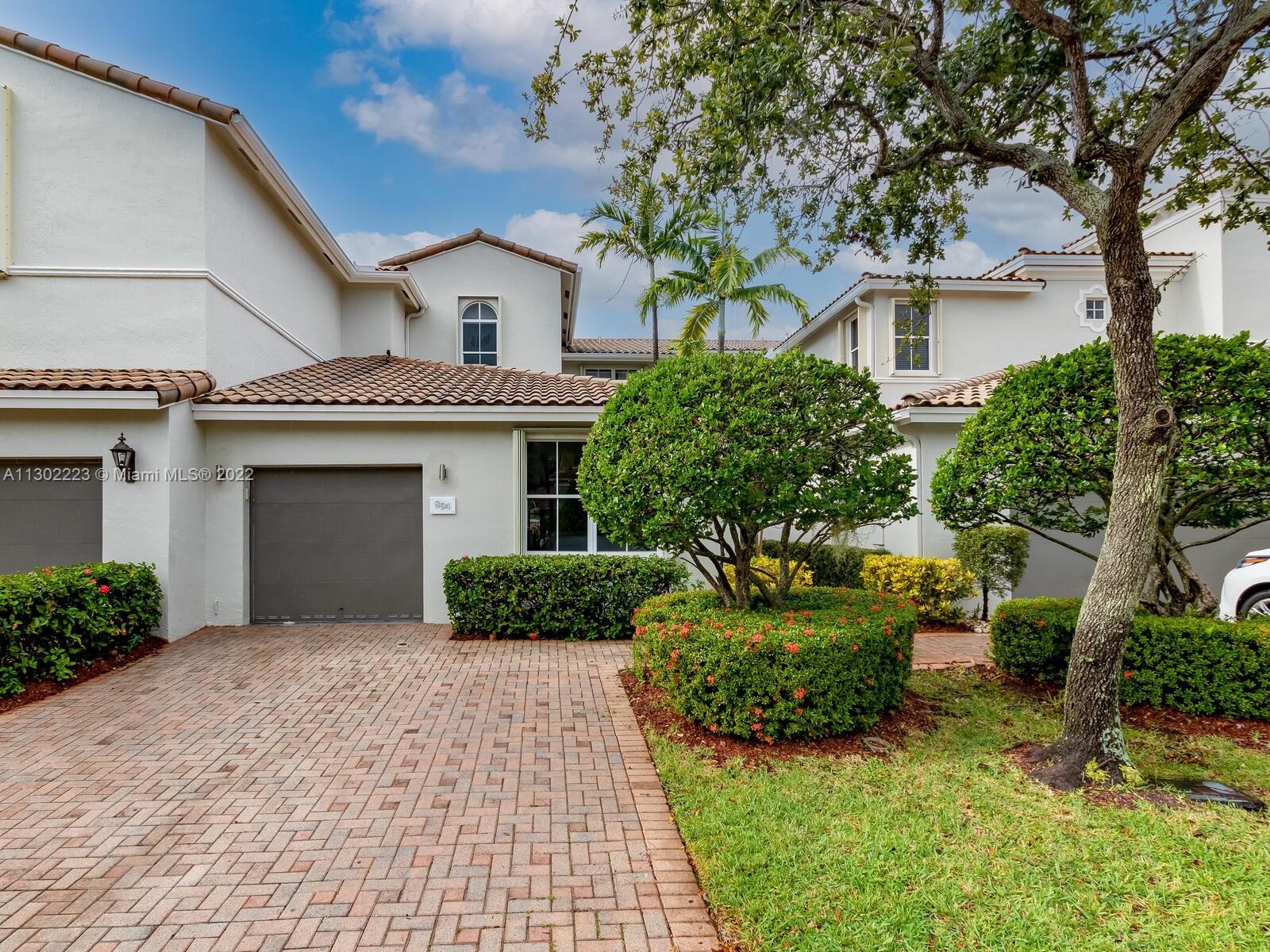 Photo of 894 Spinnaker Dr W (894), Hollywood, Florida, 33019 -