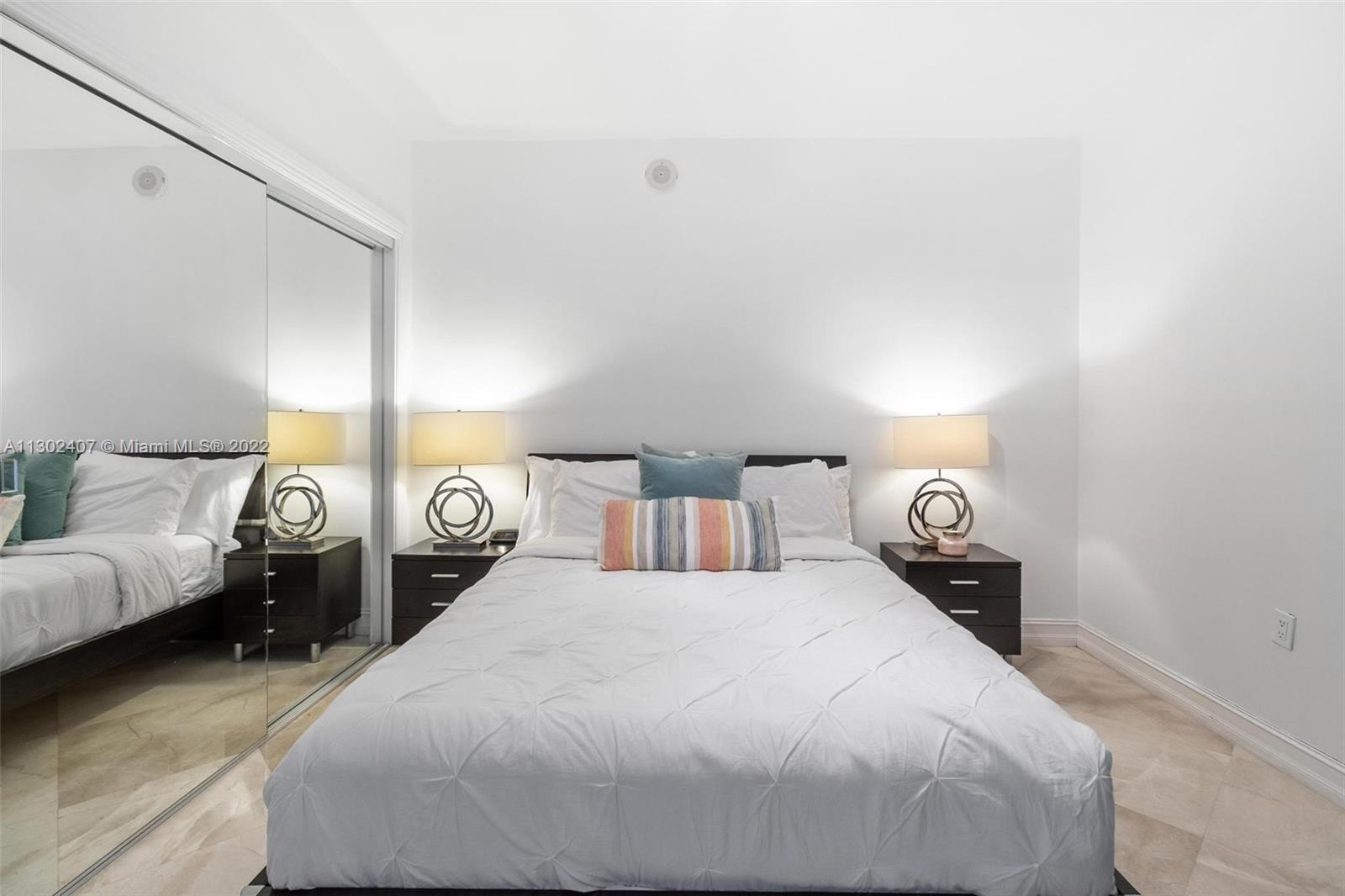 Ver detalles 5105 1 / 1 811 sq. ft. $ 2022-11-13 0 foto