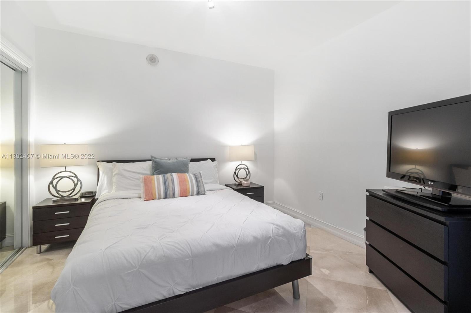 Ver detalles 5105 1 / 1 811 sq. ft. $ 2022-11-13 0 foto