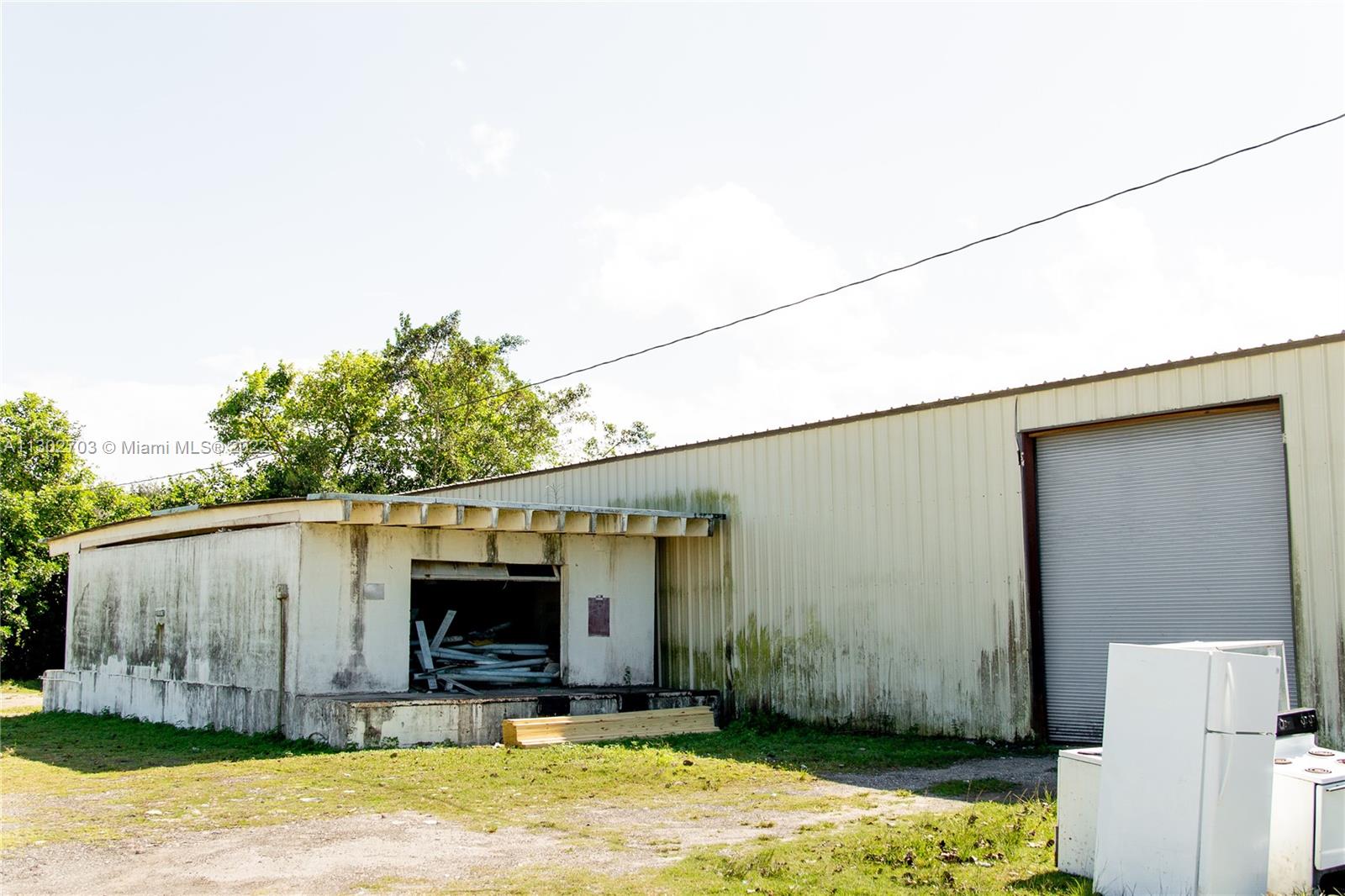 See details / sq. ft. $ 2022-11-14 0 Photo