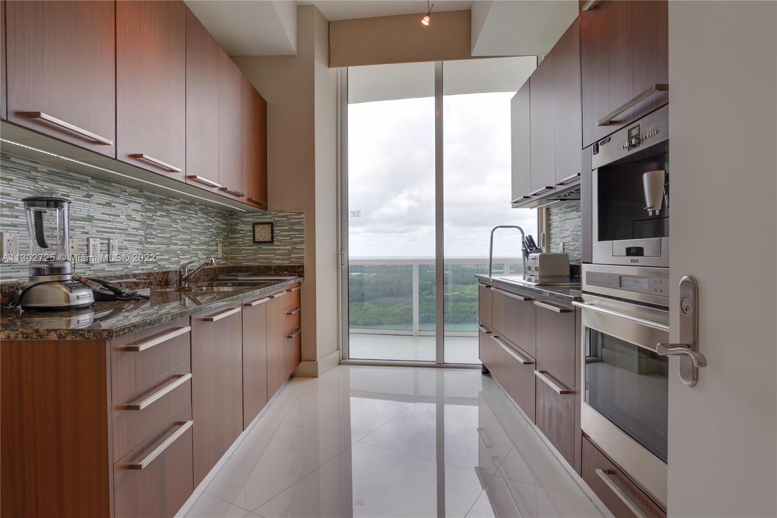 See details 3605 2 / 2 1463 sq. ft. $ 2022-11-14 0 Photo