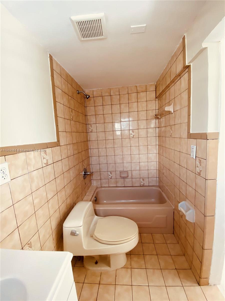 See details / 1340 sq. ft. $ 2022-11-15 0 Photo