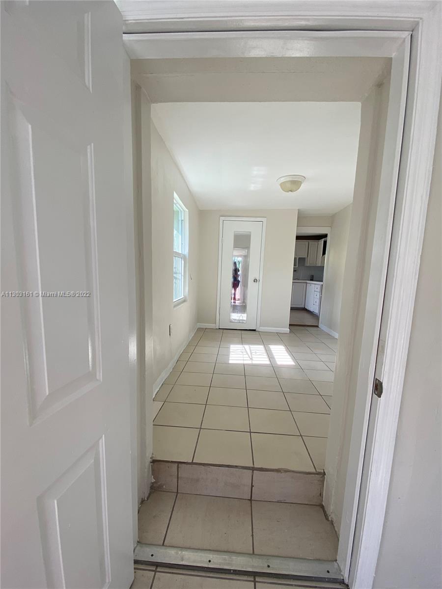 See details / 1340 sq. ft. $ 2022-11-15 0 Photo