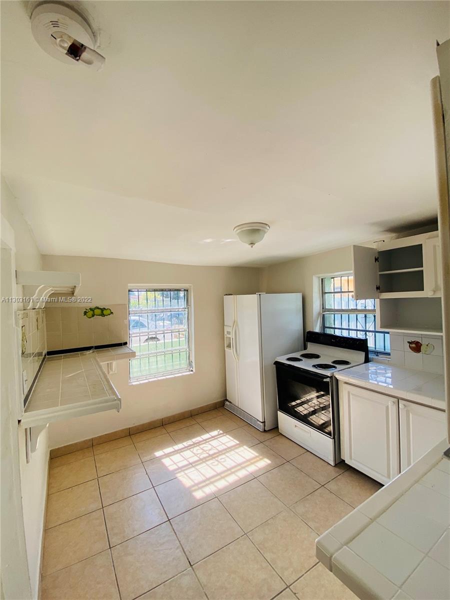 See details / 1340 sq. ft. $ 2022-11-15 0 Photo