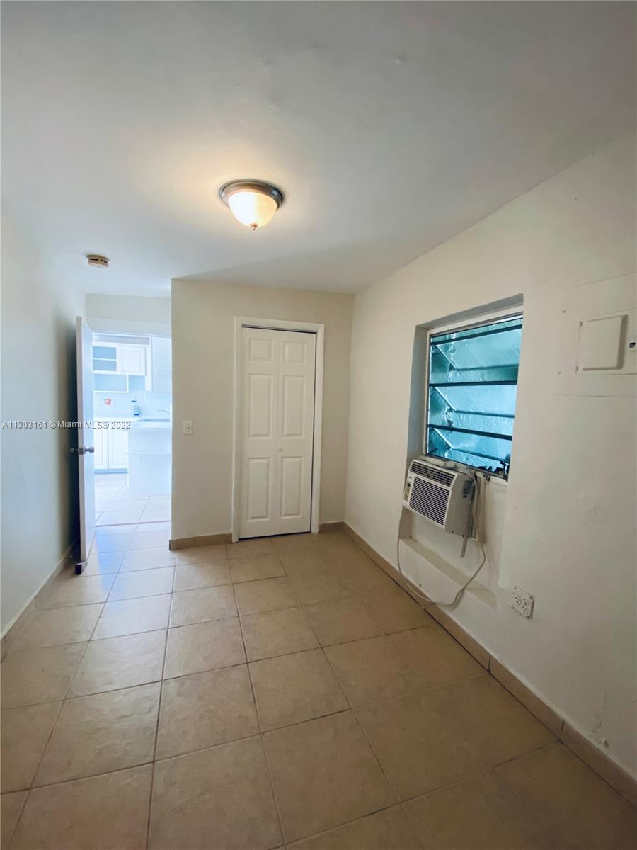 See details / 1340 sq. ft. $ 2022-11-15 0 Photo