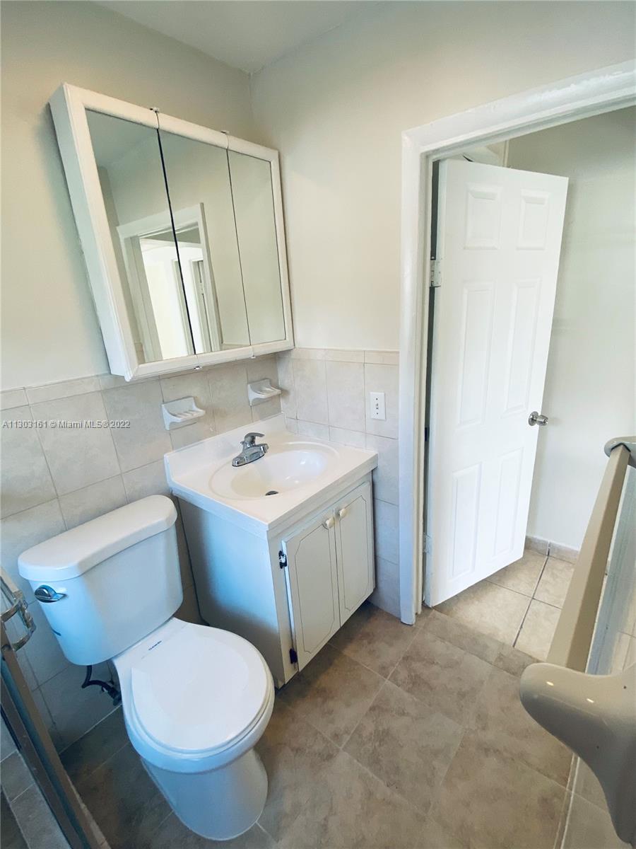 See details / 1340 sq. ft. $ 2022-11-15 0 Photo