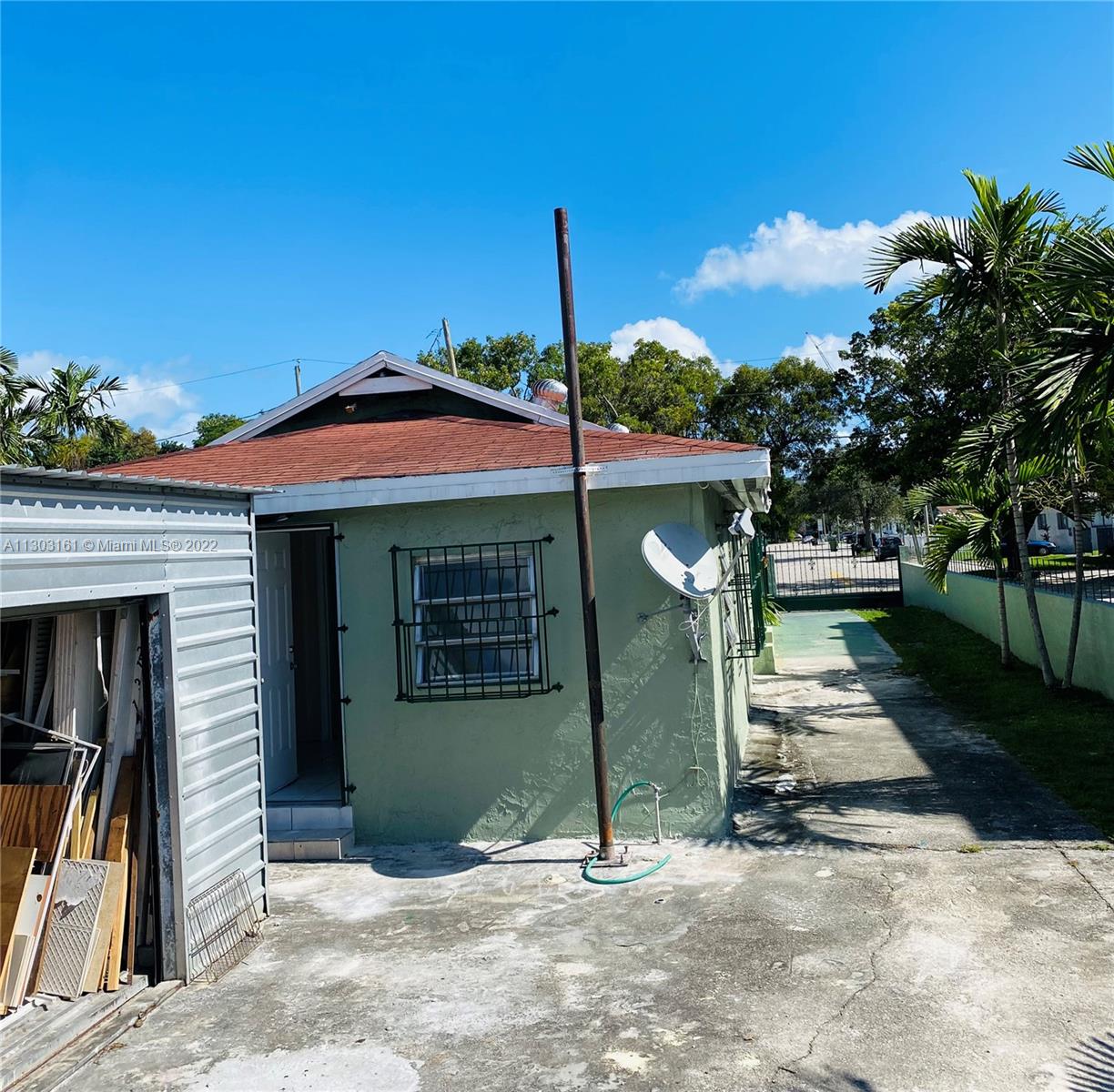 See details / 1340 sq. ft. $ 2022-11-15 0 Photo