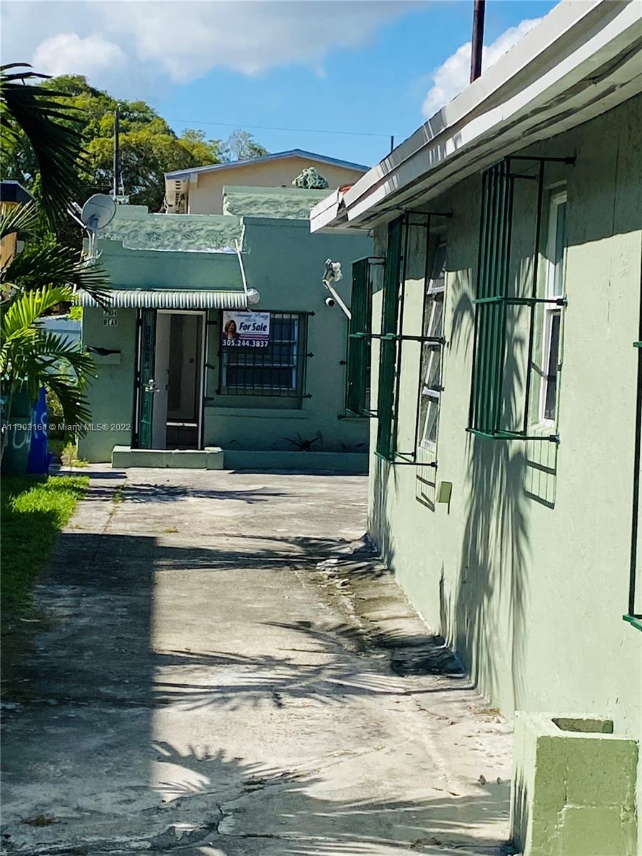 See details / 1340 sq. ft. $ 2022-11-15 0 Photo