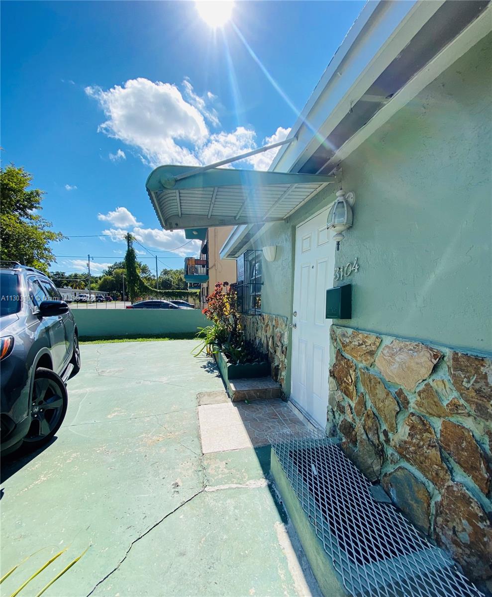 See details / 1340 sq. ft. $ 2022-11-15 0 Photo