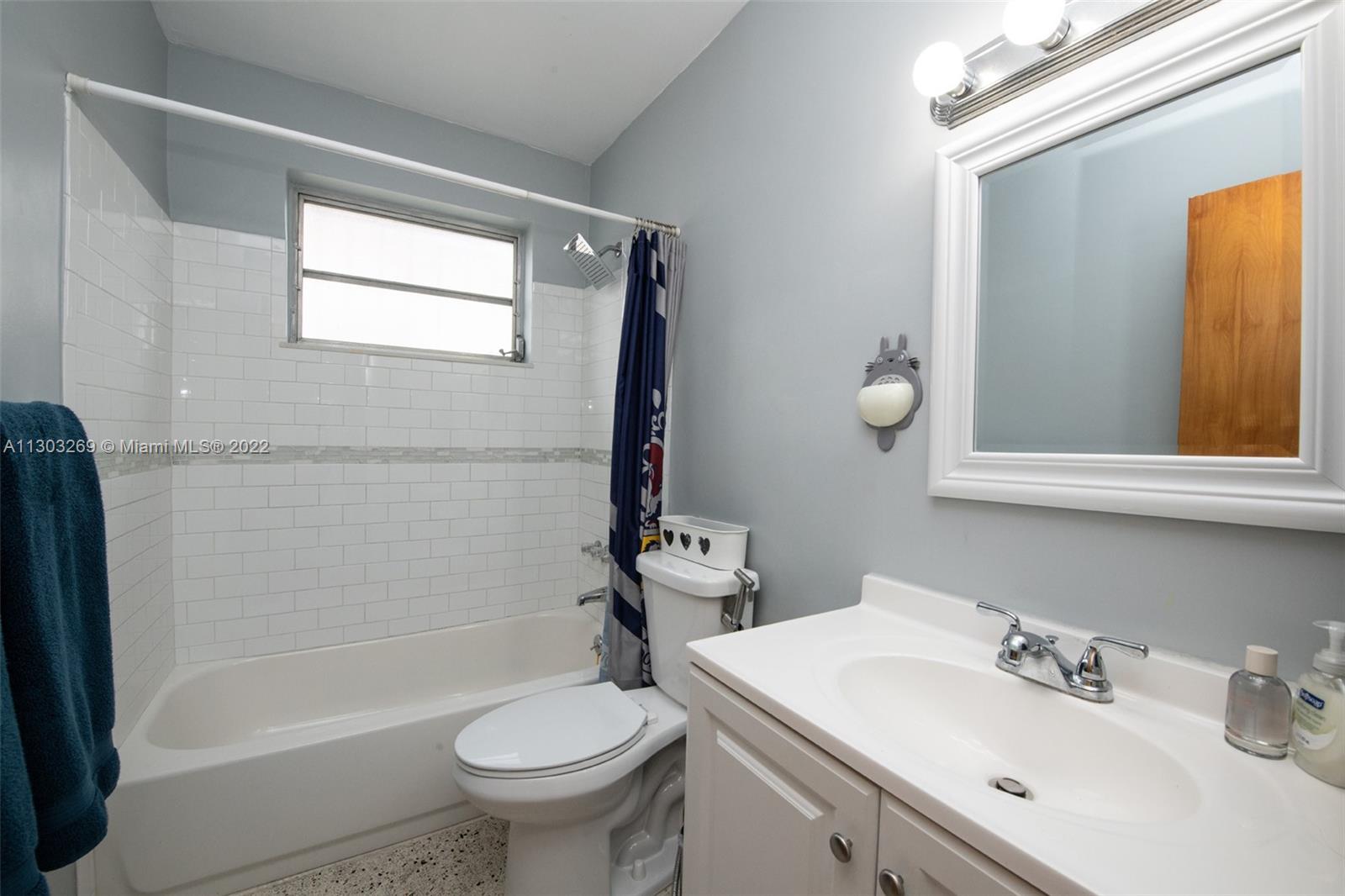 See details / 2304 sq. ft. $ 2022-11-15 0 Photo