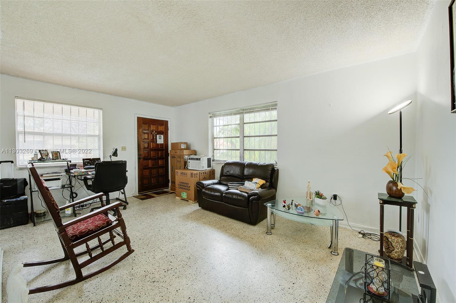See details / 2304 sq. ft. $ 2022-11-15 0 Photo