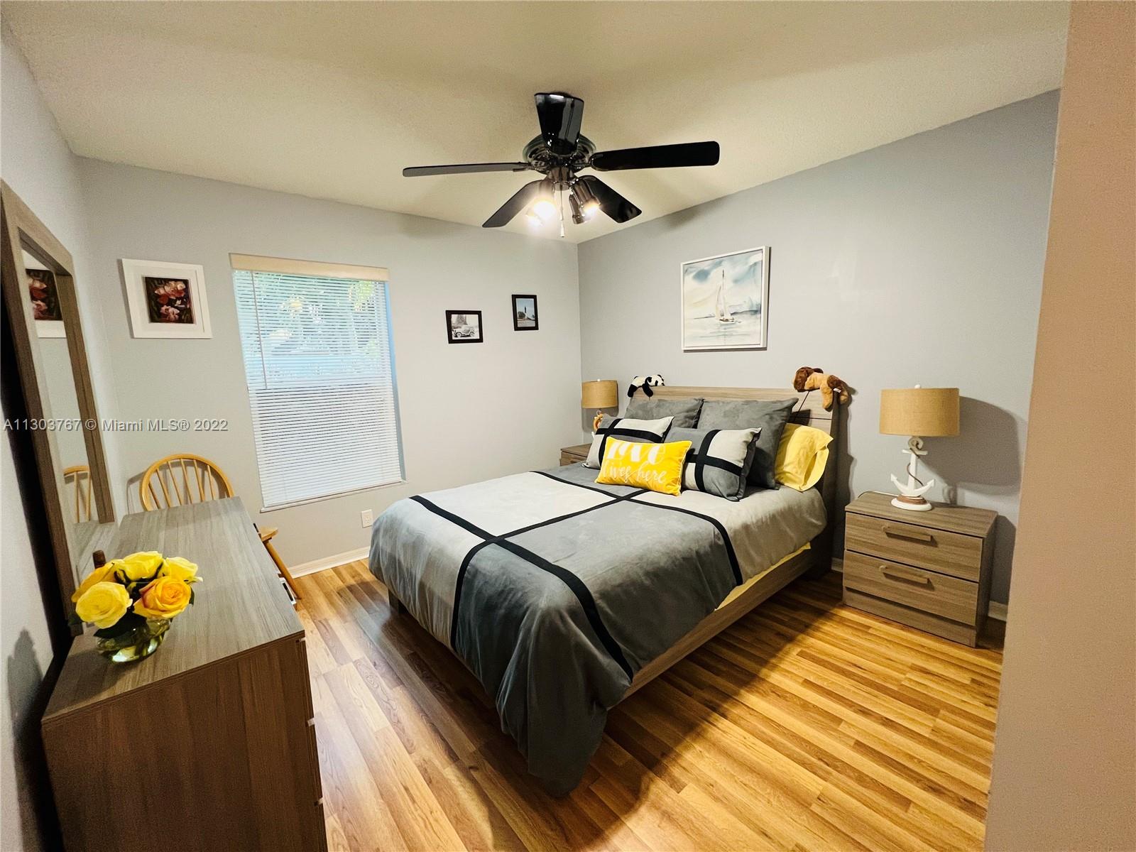 Ver detalles 6972 3 / 2 1606 sq. ft. $ 2022-11-16 0 foto