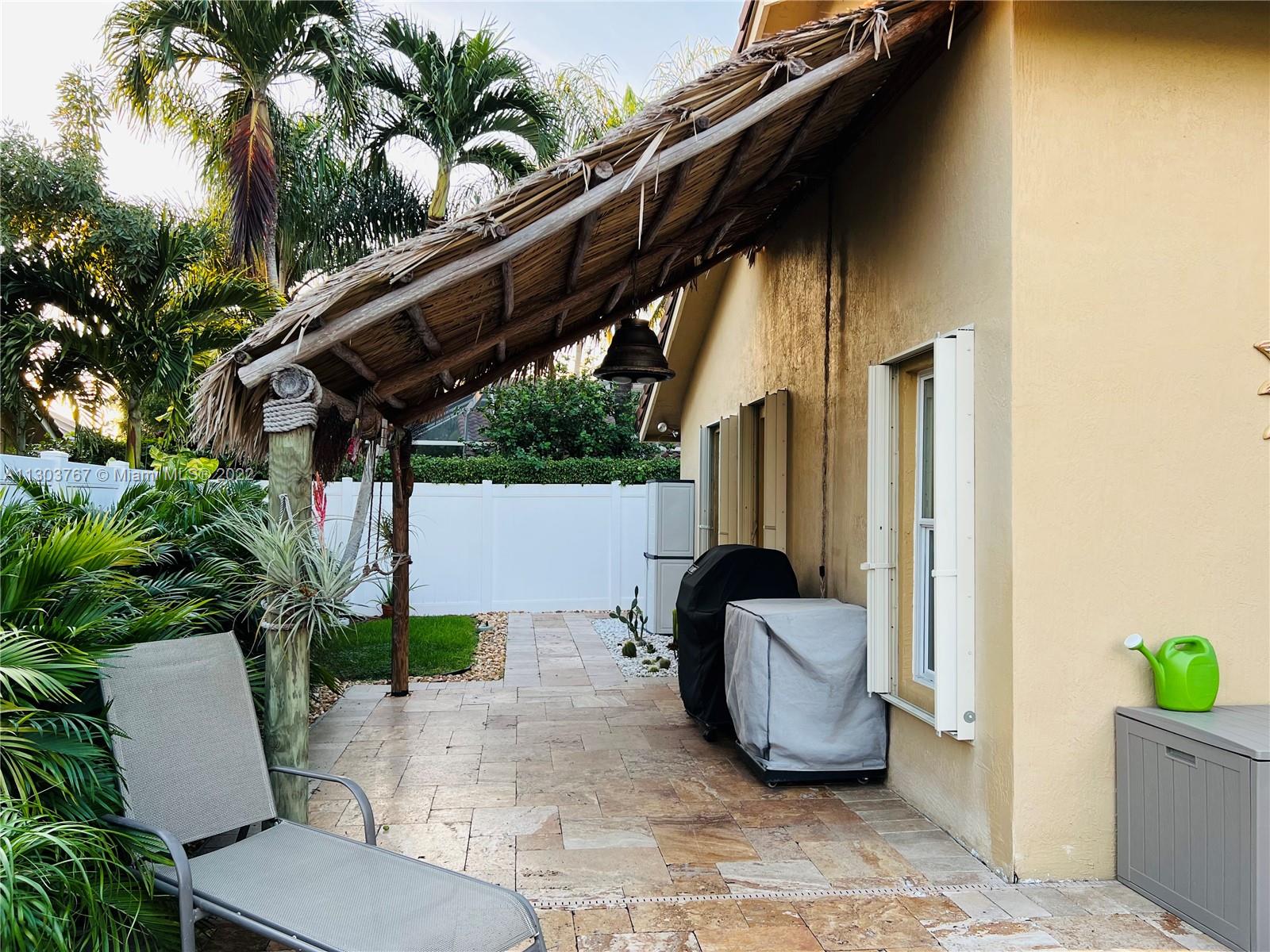 Ver detalles 6972 3 / 2 1606 sq. ft. $ 2022-11-16 0 foto